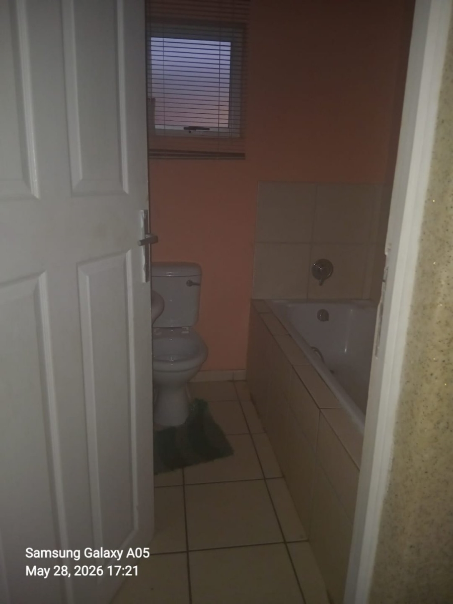 2 Bedroom Property for Sale in Haven Hills Eastern Cape